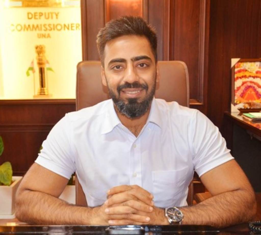 Twenty Patwari posts in the district will be filled by retired officers applications can be submitted until January 27th